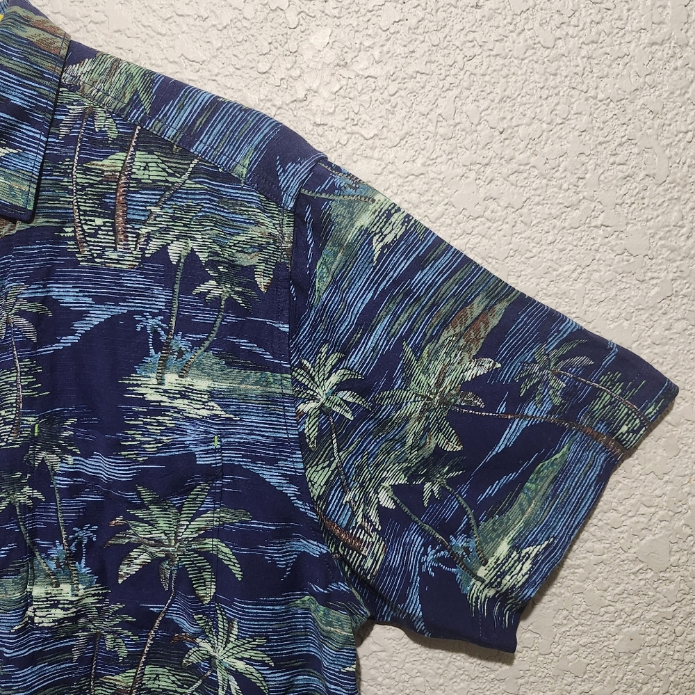 Tommy Bahama Veracruz Cay Scenic Iles Camp Shirt - Picture 9 of 9